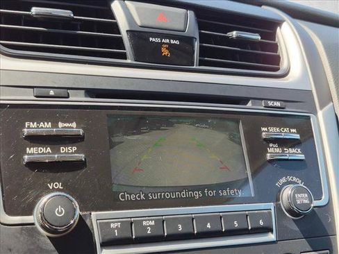 Used 2017 Nissan Altima 2.5 SV FWD image 12