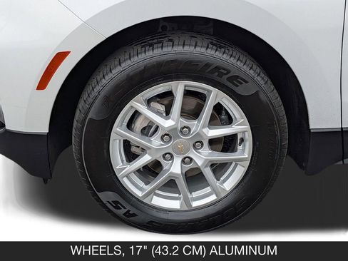 Used 2024 Chevrolet Equinox LT FWD image 11