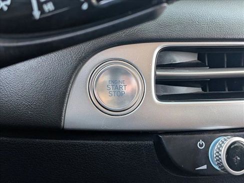 Used 2025 Hyundai Palisade SEL image 18