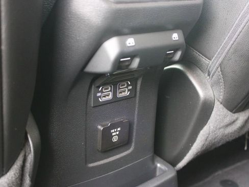 Used 2023 Jeep Wrangler Unlimited Sahara w/ Cold Weather Group AWD/4WD image 27