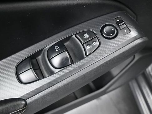 Used 2024 Nissan Altima 2.5 SV FWD image 13