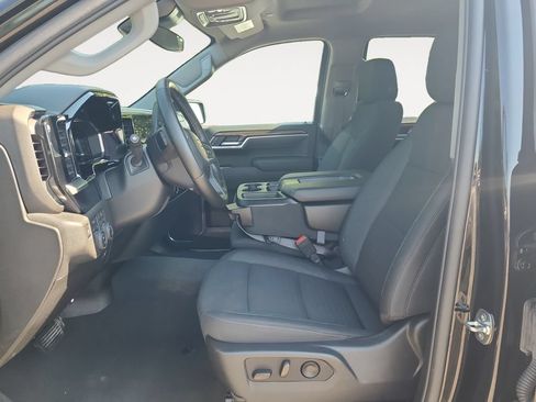 Used 2026 Chevrolet Silverado 1500 LT AWD/4WD image 9