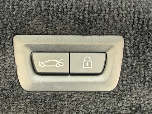 Used 2022 Rolls-Royce Ghost image 18