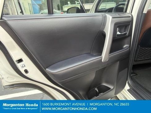 Used 2022 Toyota 4Runner Limited AWD/4WD image 27