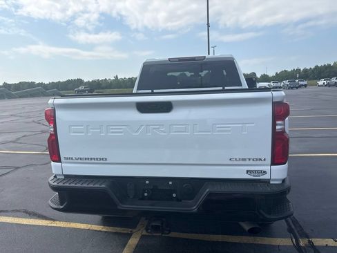 Used 2021 Chevrolet Silverado 2500 Custom w/ Custom Value Package AWD/4WD image 11