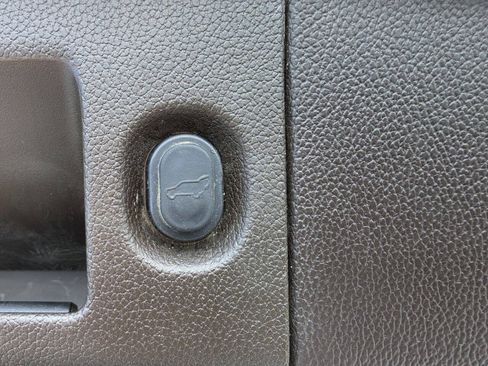 Used 2019 GMC Yukon XL Denali AWD/4WD image 31
