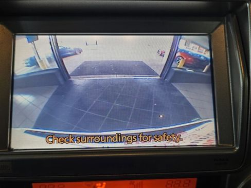 Used 2011 Toyota 4Runner Limited image 17