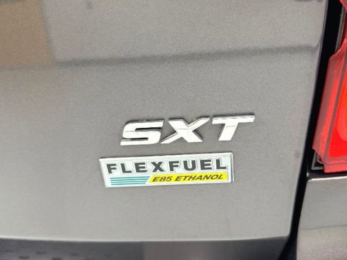 Used 2019 Dodge Grand Caravan SXT image 10