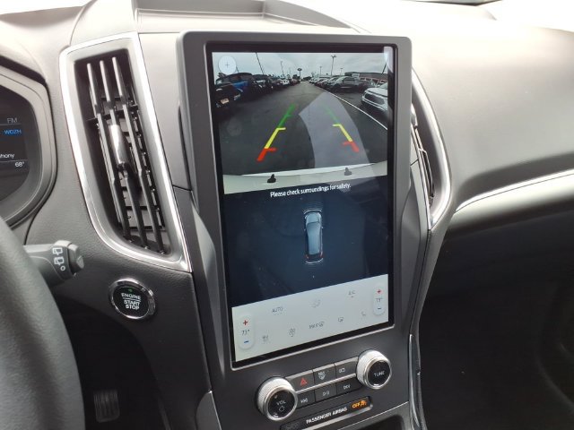 Certified 2024 Ford Edge Titanium AWD/4WD image 23