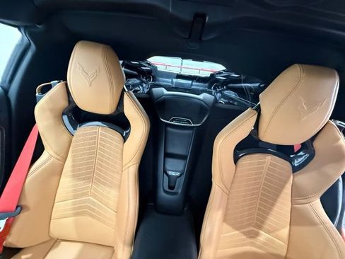 Used 2024 Chevrolet Corvette Stingray Preferred Cpe image 19