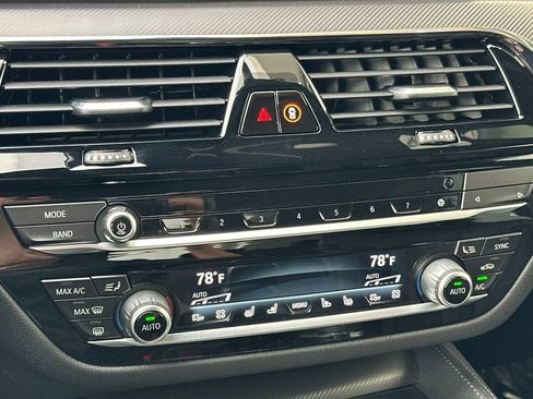 Used 2022 BMW M5 w/ Competition Package image 23