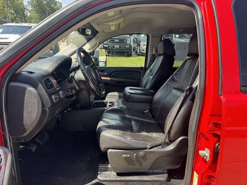 Used 2007 Chevrolet Silverado 2500 LTZ w/ Safety Package AWD/4WD image 8