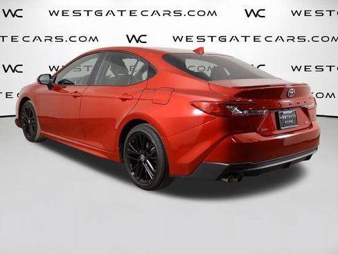 Used 2025 Toyota Camry SE image 45