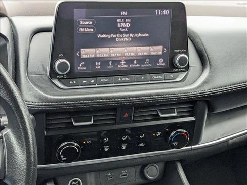 Used 2023 Nissan Rogue S image 14