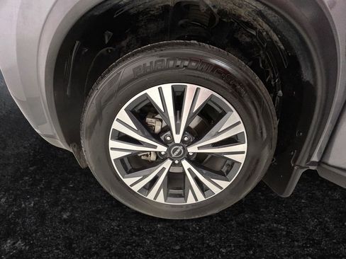 Used 2022 Nissan Rogue SV FWD image 27