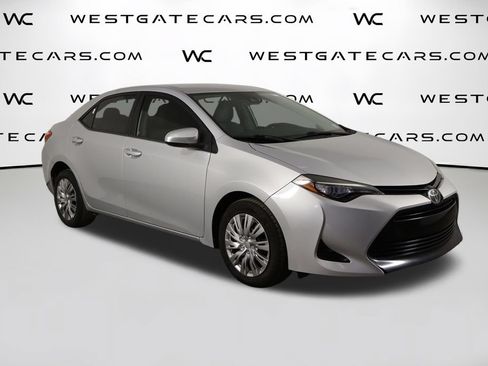 Used 2017 Toyota Corolla LE FWD image 41