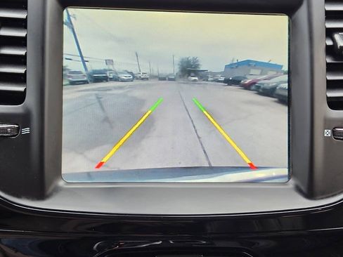 Used 2016 Chrysler 300 S RWD image 10