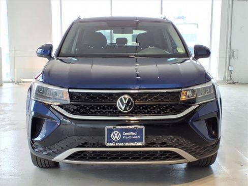 Used 2022 Volkswagen Taos SE image 2