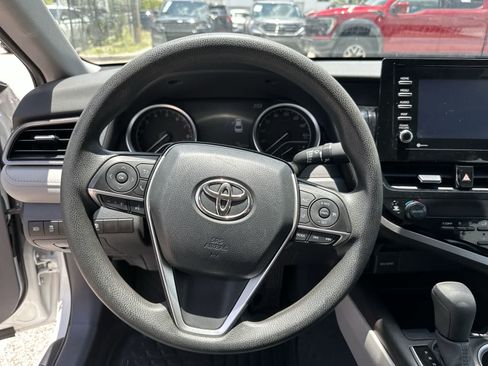 Used 2023 Toyota Camry LE AWD/4WD image 21