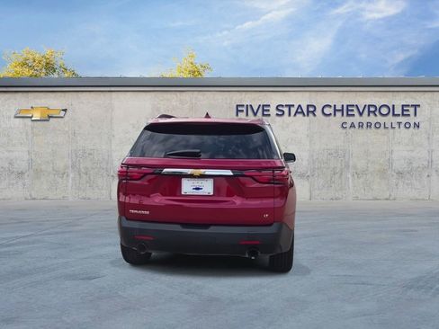 Used 2023 Chevrolet Traverse LT FWD image 7