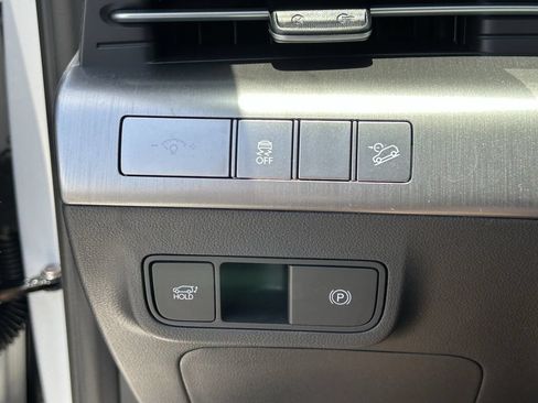 New 2026 Hyundai Kona Limited FWD image 32
