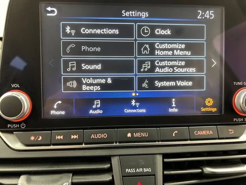Used 2025 Nissan Altima 2.5 SR FWD image 59