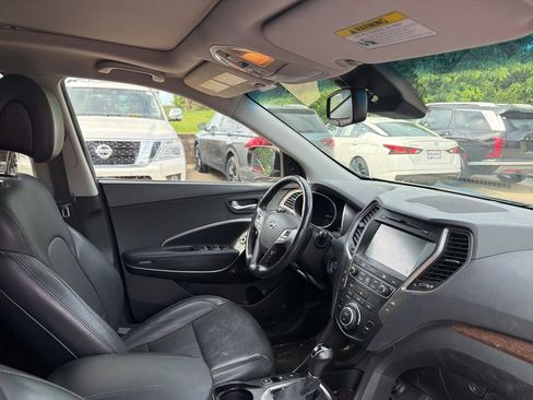 Used 2018 Hyundai Santa Fe Sport w/ 2.0T Ultimate Tech Package 05 AWD/4WD image 14