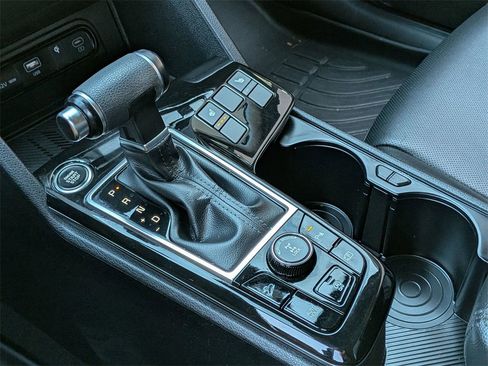 Certified 2023 Kia Sportage X-Line image 15