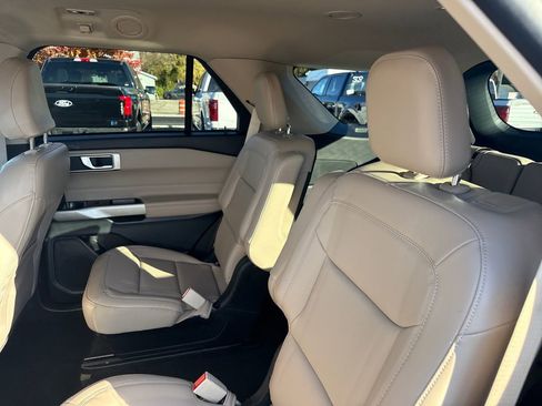 Used 2023 Ford Explorer XLT w/ Equipment Group 202A image 21