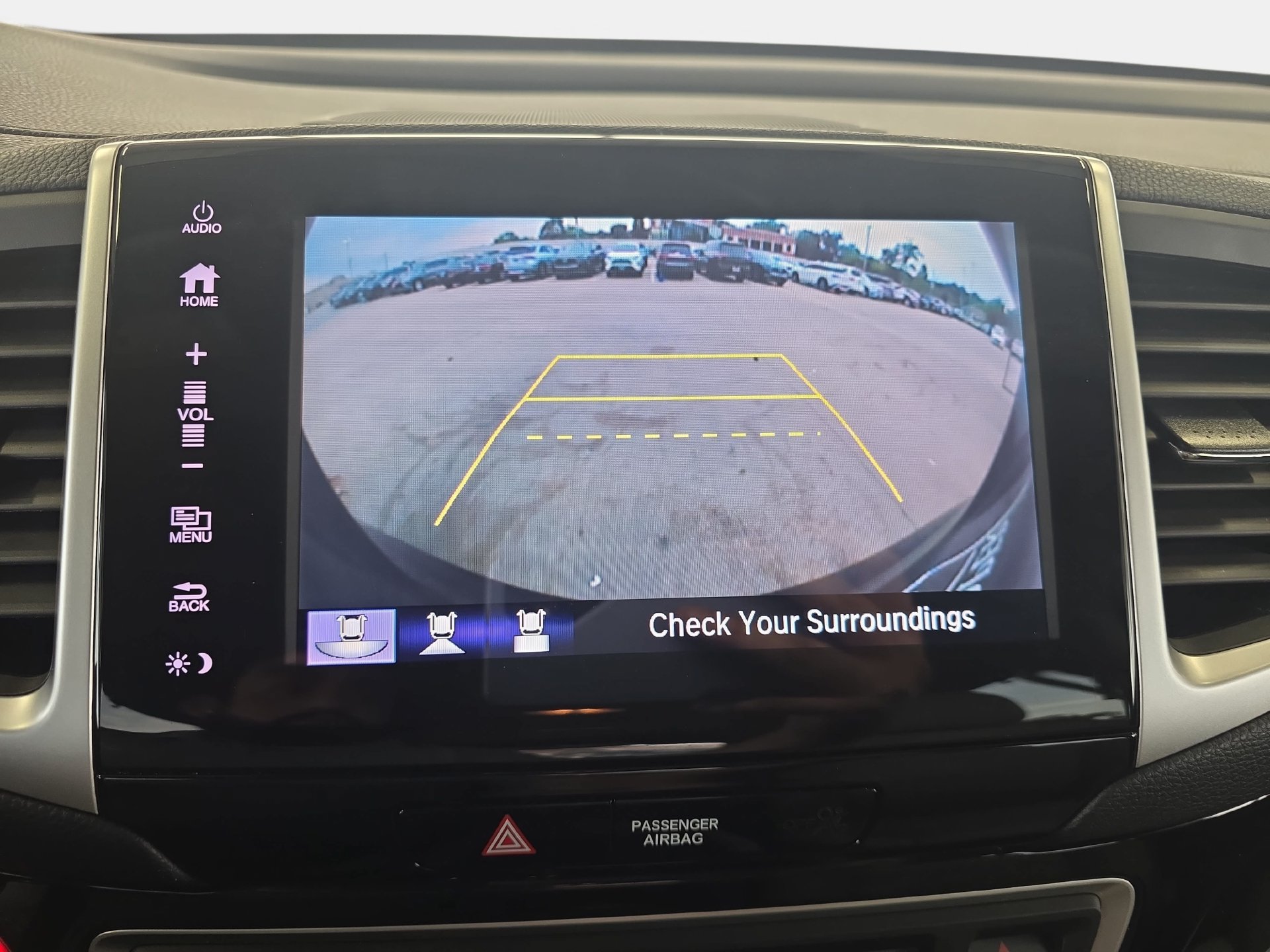 Used 2018 Honda Pilot Touring image 23
