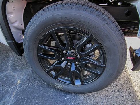 New 2026 GMC Sierra 1500 Pro w/ Graphite Edition image 9