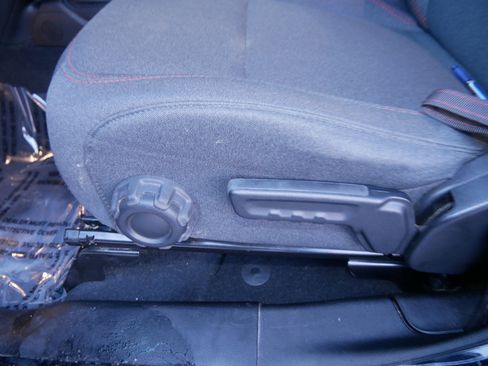 Used 2024 Jeep Wrangler Unlimited Rubicon image 17