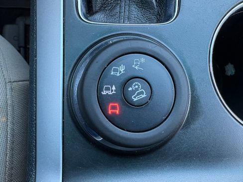 Used 2012 Ford Explorer XLT image 35