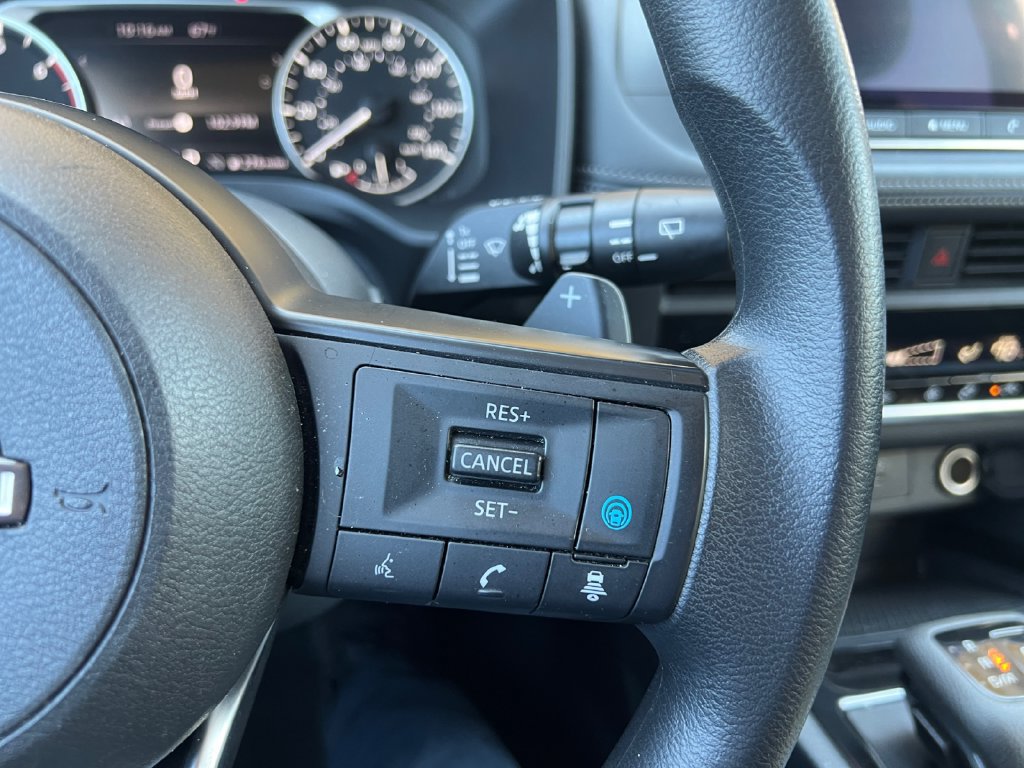 Used 2024 Nissan Rogue SV FWD image 17