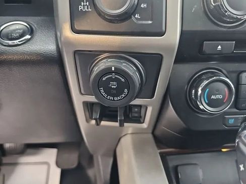 Used 2016 Ford F150 Lariat image 23