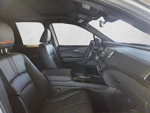 Used 2025 Honda Ridgeline TrailSport image 18