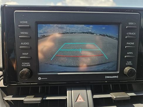 Used 2020 Toyota RAV4 LE FWD image 20