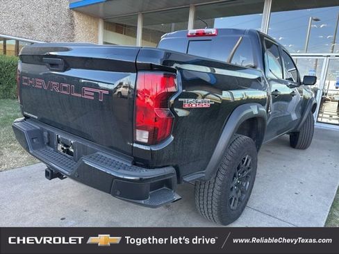 Certified 2024 Chevrolet Colorado Trail Boss w/ Advanced Trailering Package image 8