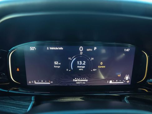 Used 2023 Jeep Wagoneer L Series III w/ Premium Group I image 14