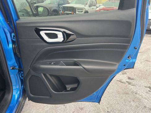 New 2026 Jeep Compass Limited image 12