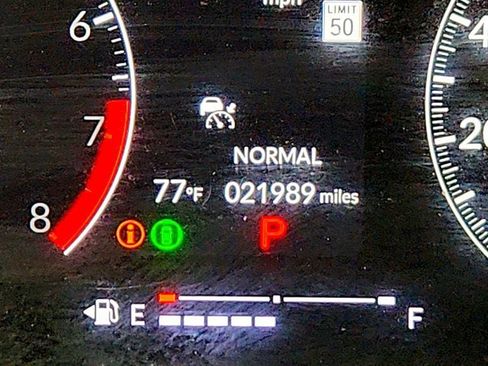 Used 2024 Honda Civic Sport image 14