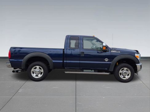 Used 2011 Ford F250 XLT w/ XLT Premium Pkg AWD/4WD image 7