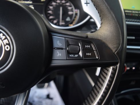 Used 2019 Alfa Romeo Stelvio Quadrifoglio w/ Driver Assist Dynamic Package image 5