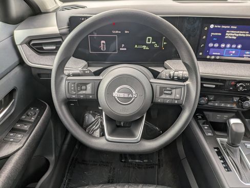 New 2026 Nissan Kicks SV w/ SV Premium Package image 18