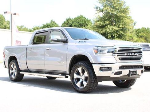Used 2021 RAM 1500 Laramie AWD/4WD image 3