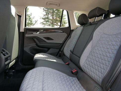 New 2026 Volkswagen Tiguan S FWD image 5