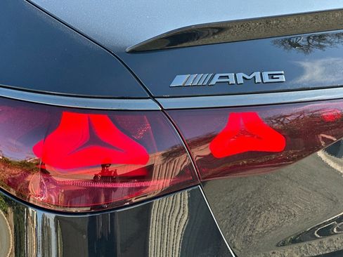 New 2026 Mercedes-Benz E 53 AMG e 4MATIC Sedan image 12