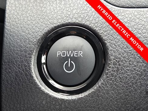 Used 2025 Toyota Camry SE FWD image 20
