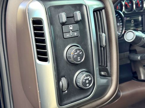 Used 2014 Chevrolet Silverado 1500 LTZ Z71 w/ LTZ Plus Package image 13