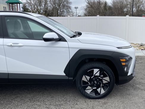Used 2024 Hyundai Kona SEL image 8